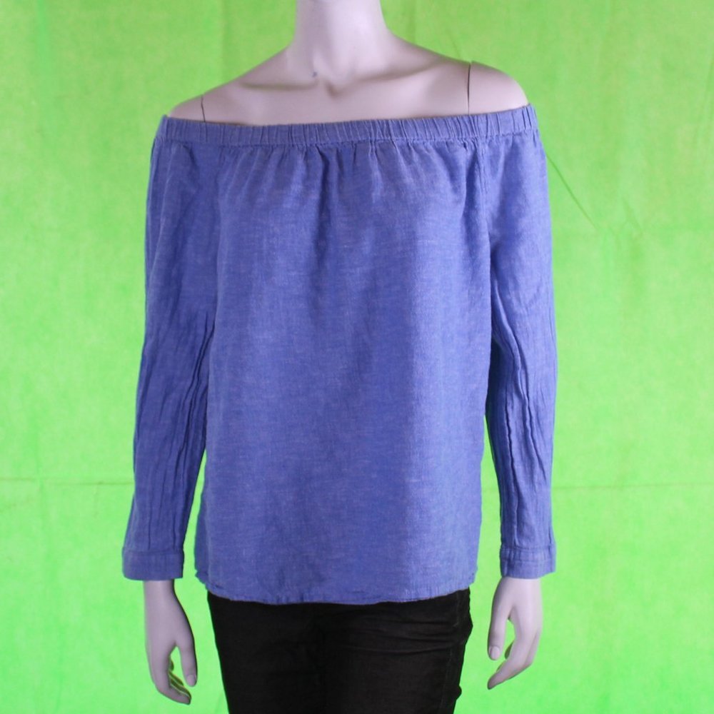 Bass off the shoulder top